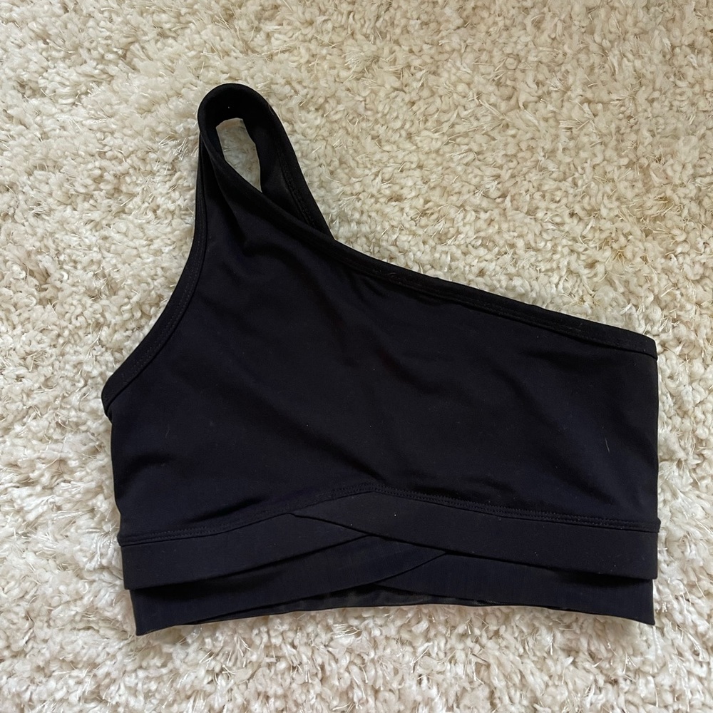 Fabletics One-Shoulder black sports bra
